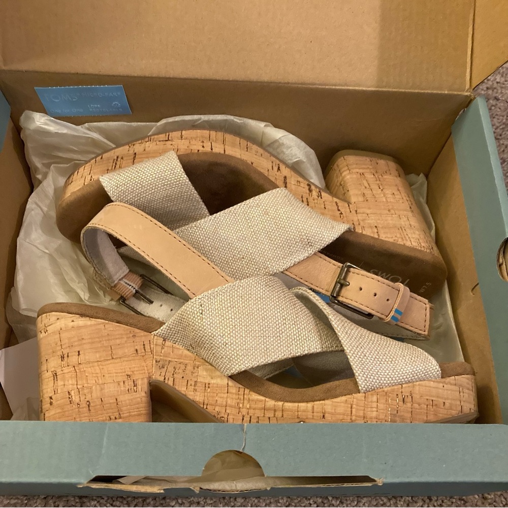 TOMS Ibiza Multi-Pearlized Metalic Woven/Honey Leather BNIB Size 7.5 - Picture 7 of 11